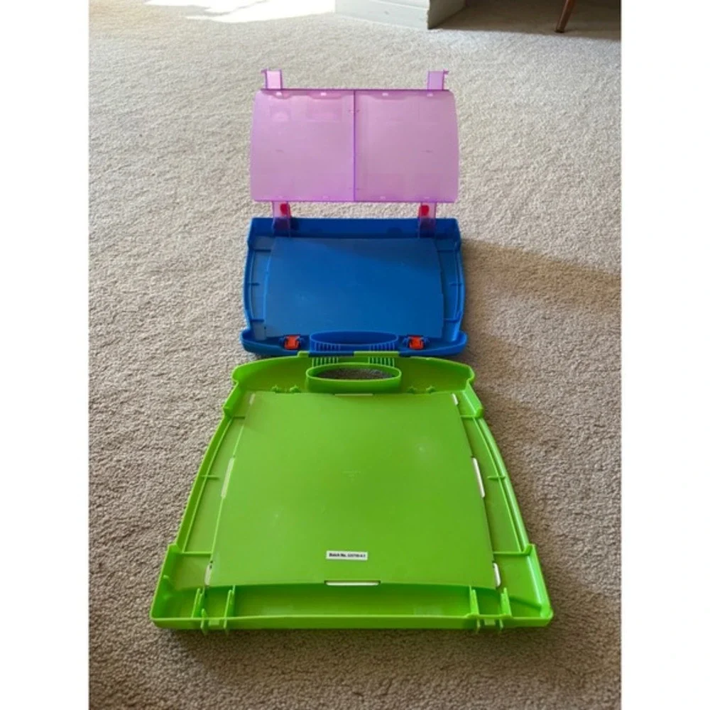 Crayola Easel‎ Art Case Board with Stencils Stamps Activity Travel Kids
